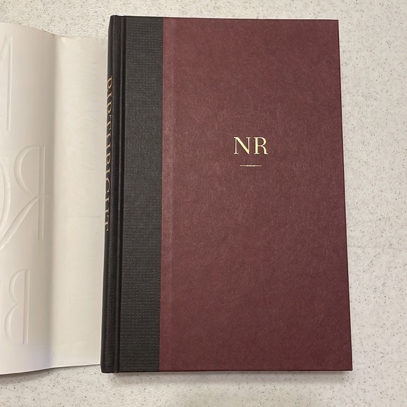 Nora Roberts Books Lot of Romance Novels Hardcover - 2 Total - Picture 10 of 10